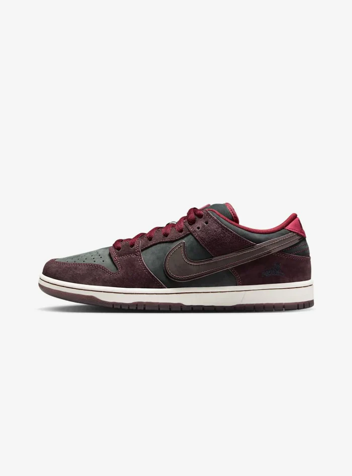 Nike SB Dunk Low Riot Skateshop - immagine 2